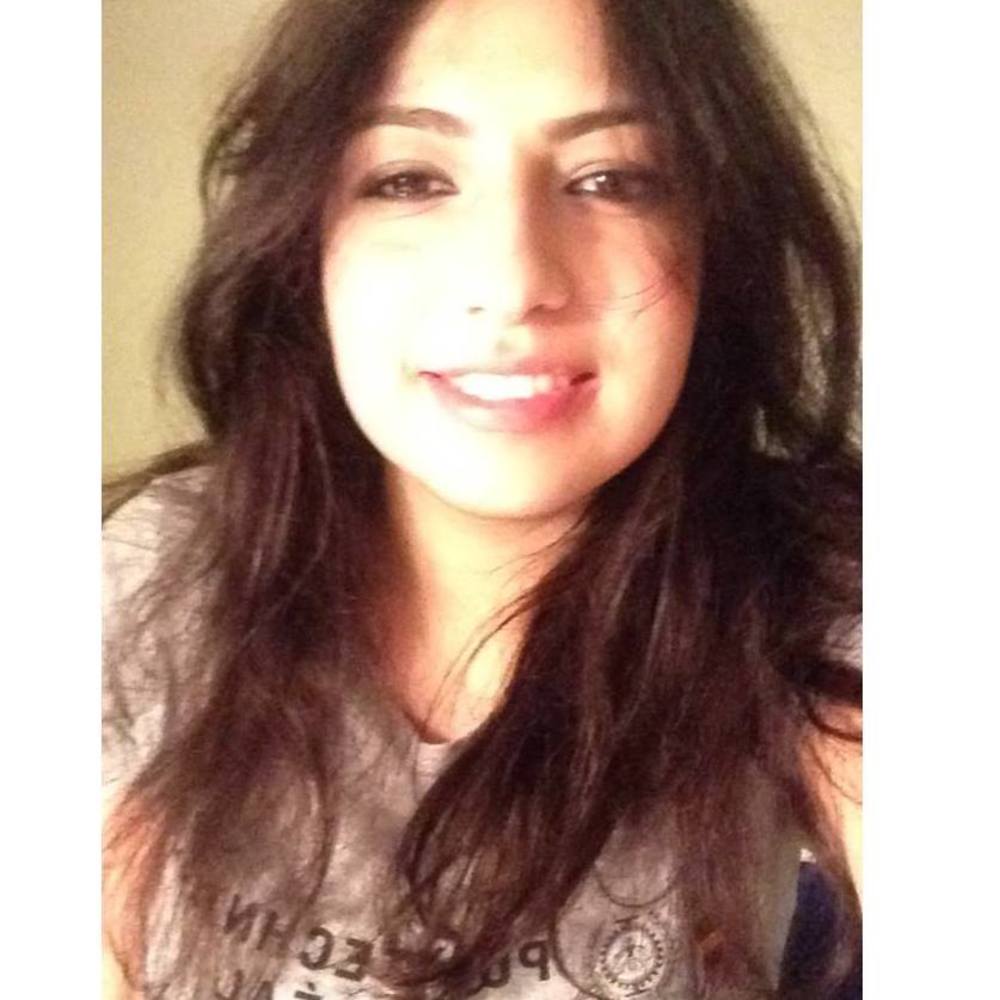 Meet your Posher, Zineb